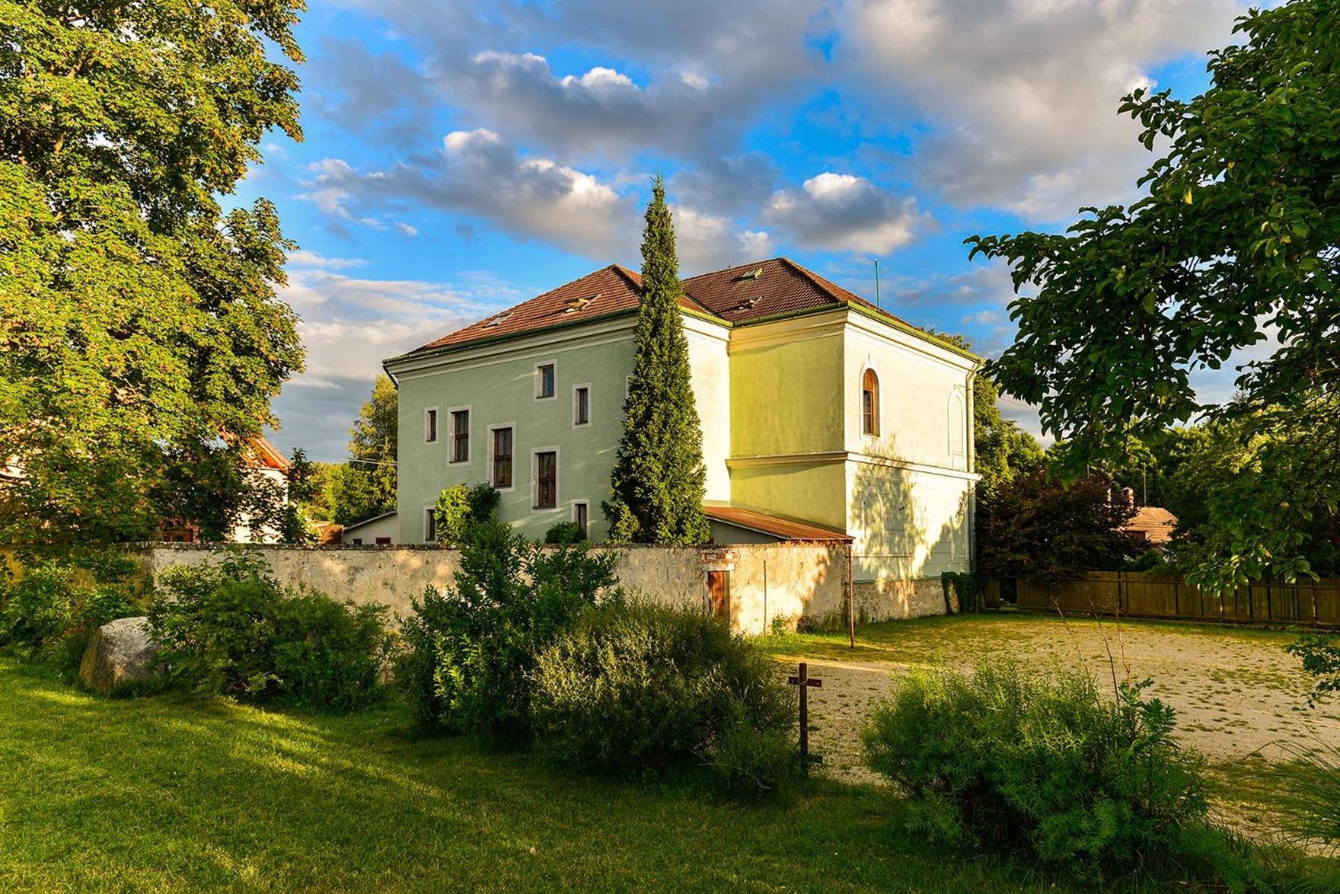 Penzion Medvedi Paseka Nová Bystřice Exteriör bild