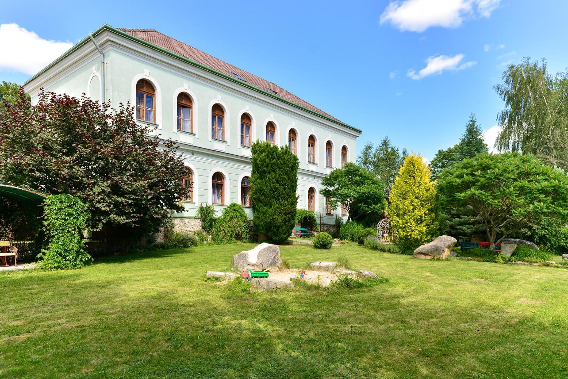 Penzion Medvedi Paseka Nová Bystřice Exteriör bild